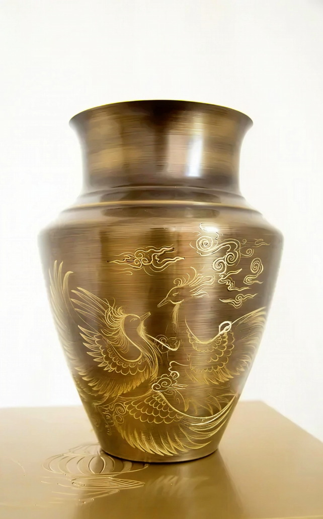Emerald & Kûmru Vase
