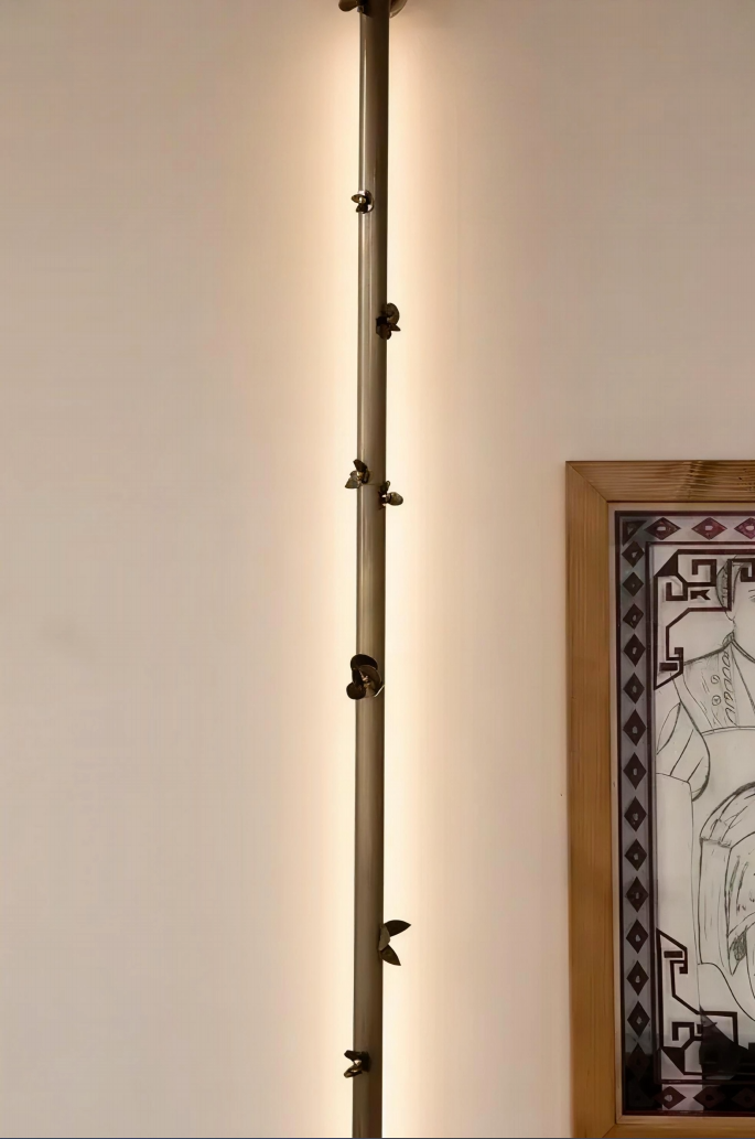 Daffodil Flower Pipe Sconce